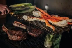 Weber Crafted Dubbelzijdige Sear Grate -Buiten Kamperen 84868 weber crafted dubbelzijdige sear grate